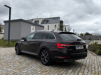 Škoda Superb 2.0 Tdi Laurin & Klement 1.maj ČR 2021 - 8