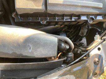 Škoda Octavia 1.9 diesel - havarovaná - 8