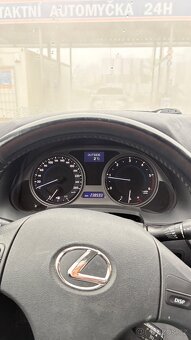 Lexus is220d - 8