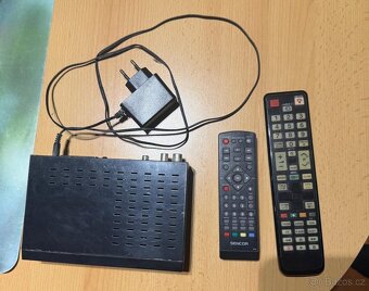 Samsung UE 40C6000RW + set top box Sencor - 8