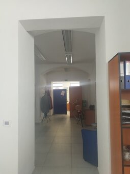 Pronájem obchodních prostor, kanceláří 133m2 17. listopadu - 8