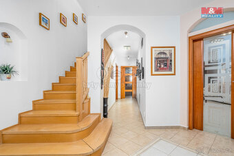 Prodej rodinného domu, 439 m², Chýně, ul. Dlouhá - 8