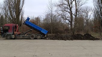 Přeprava, manipulace s hydraulickou rukou a kontejnerem. - 8