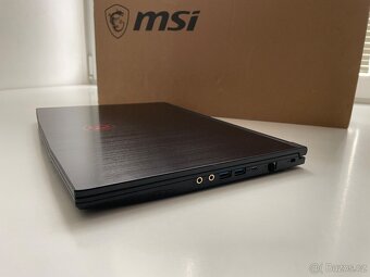 Herní notebook MSI- i7-10750H- Ram-8GB-RTX-3050Ti-4GB-512SSD - 8