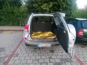 Toyota Rav4 - 8