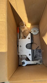 FERM PRM1015 - Horní frézka 1300W + sada frézek - 8