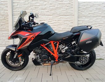 KTM 1290 SUPER DUKE GT - 8