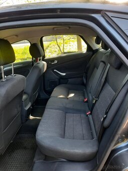 Ford Mondeo 2010 - 8