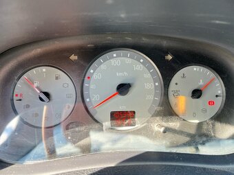 Renault Thalia 1.4 55kw 2005 - 8