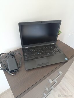 Notebook Dell e5570 (Nová baterie, SSD, podsvit, FullHD) - 8