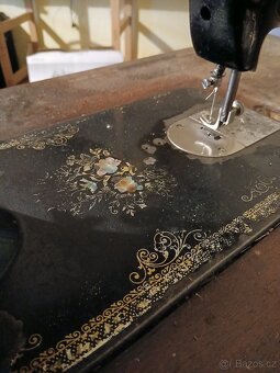 Historický šicí stroj Stoewer - 8