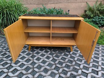 Retro komoda B. Landsman a H. Nepožitek - 60. léta - 8