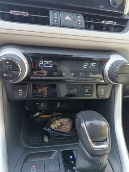 Toyota Rav4 2.0-4x4-AUTOMAT-KAMERA SLEVA - 8