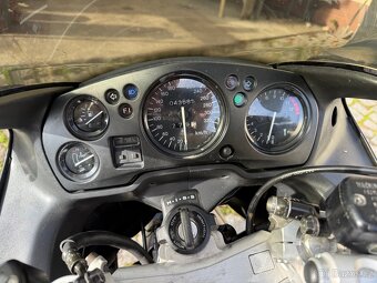 Honda cbr 1100 xx blackbird - 8