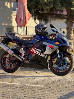 Suzuki GSXR 750 K5 - 8