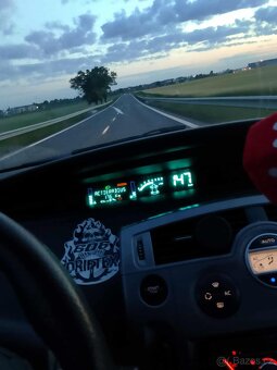 Renault Megane Scenic 2 - 8