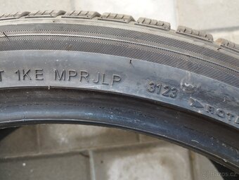 Gripmax SureGrip Pro Winter 275/35 R21 - 8