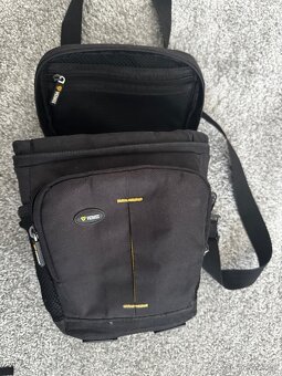 2 objektivy + příslušenství - 8