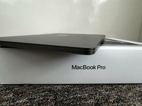 MacBook Pro 13" M2. 12 cyklu baterie, zaruka. Stav noveho. - 8