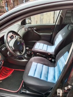 Ford Focus - 8