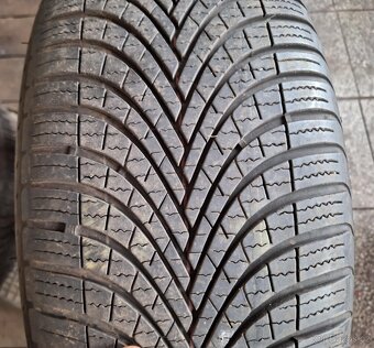 prodám alu kola Škoda 7x17 ET50 ,rozteč 5x112 - 8