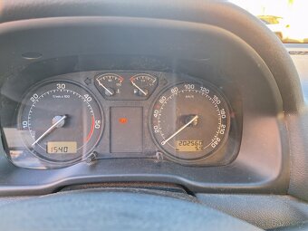 Škoda Octavia combi 1.9tdi tour 2008 - 8