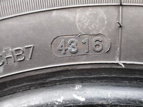 PRODÁM 2 KUSY POUŽITÉ CELOROČNÍ PNEU SUPERIA ECO 185/65/14 - 8