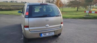 Opel Meriva 1.4i 66Kw benzin, r.v.2010 nová STK,nové pneu - 8