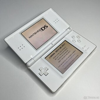 Nintendo DS Lite - Polar White - 8