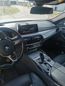 BMW 540i - 8