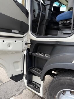 Prodám tahač Volvo FH 460 klasika 76700Km - 8