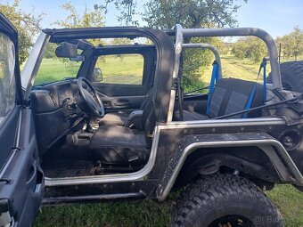 Jeep Wrangler TJ 4,0 142kW 67 000km - 8