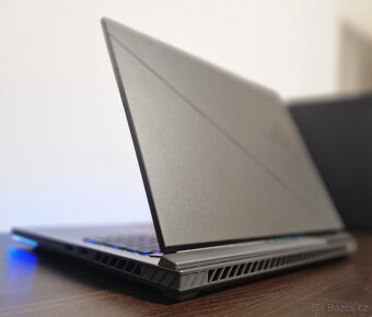 Asus ROG Strix G18 + Dárky - 8