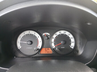 Kia Picanto 1.1i MÁLO NAJETO serviska - 8