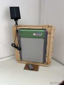 Automatická roletková dvířka pro kurníky - 8