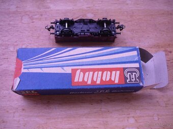 uhláky TT - 8
