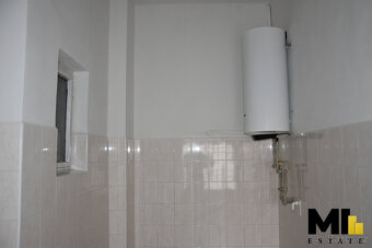 Prodej obchodního prostoru o velikosti 199,58 m2, Pardubice - 8