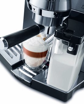 Pákové espresso De'Longhi EC860.M stříbrné - 8