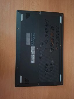Zánovní asus - 8