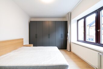 Prodej rodinného domu, Jeneč u Prahy - 8