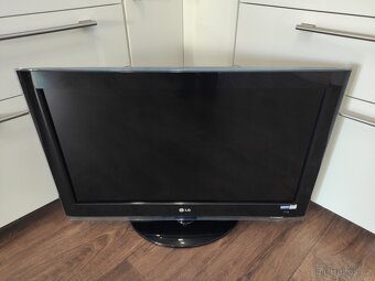 Televize LG 32LH4000 - 82 cm + DVB-T2 set top box - 8