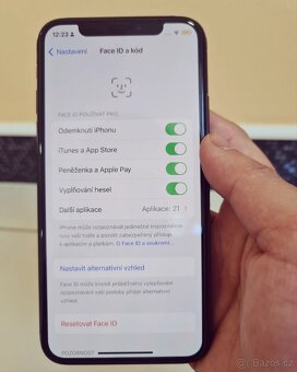 iPhone Xs plně funkční za dobrou cenu - 8