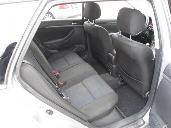 Toyota Avensis 2,2 130KW - 8
