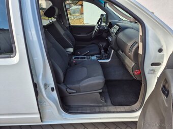 Prodám nissan pathfinder 2.5d 140kw r. v. 2010 - 8