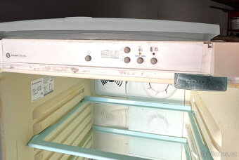 Lednice bez mrazáku Electrolux ERE3000 - 8