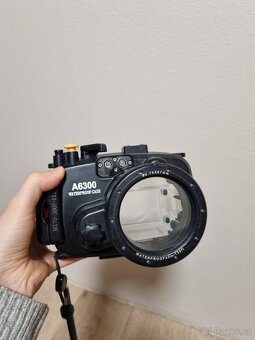 Sony a6400 + 16-50mm f/3.5-5.6 + voděodolné pouzdro - 8