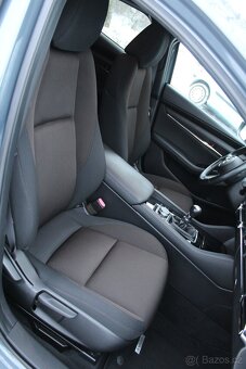 Mazda 3 2.0i 90Kw 1.majitel 59000km servis Mazda 360°kamera - 8