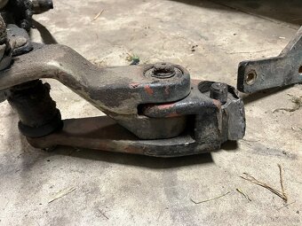 Posilovač řízení zetor - 8