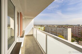 Prodej kompletně zrekonstruovaného bytu 3+kk Pardubice Polab - 8