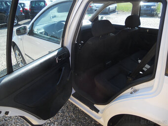 Volkswagen Golf 1.9 TDi 66Kw - 8